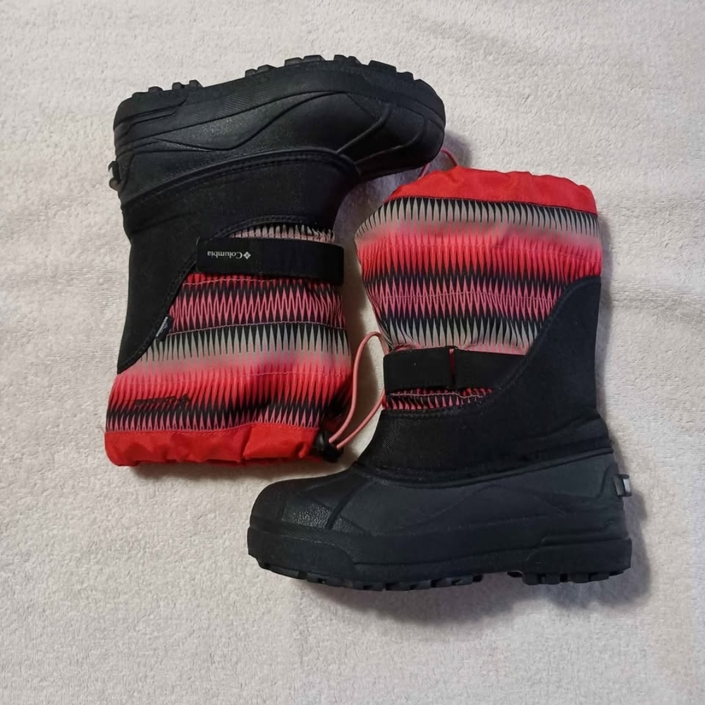 Columbia Girl's Size 4 Powderbug Plus II Print Winter Snow Boots